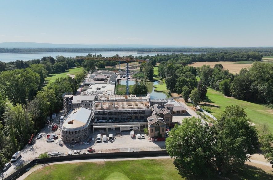 Vue drone du chantier du Golf du Kempferhof, passage à l'unité