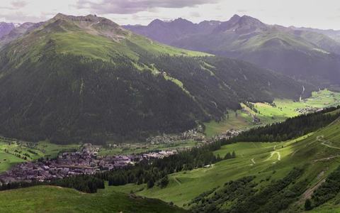 La vallée de Davos, gigapixel de 3 milliards de pixels